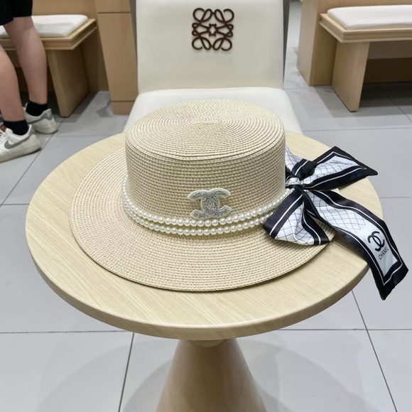 CHANEL Cream Straw Hat with Black and White Ribbon - Picture 1 of 5